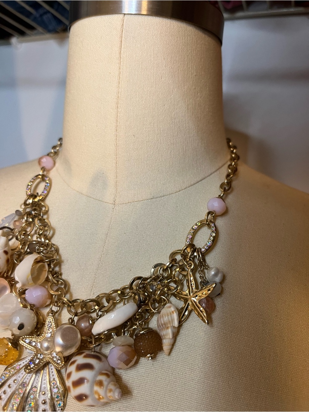Vintage Gold Tone Shell Starfish Charm Necklace Pearls Pink Beads